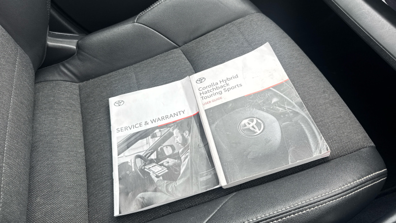 Toyota Corolla 2.0 VVT-i Hybrid Design 5dr CVT Hybrid Hatchback